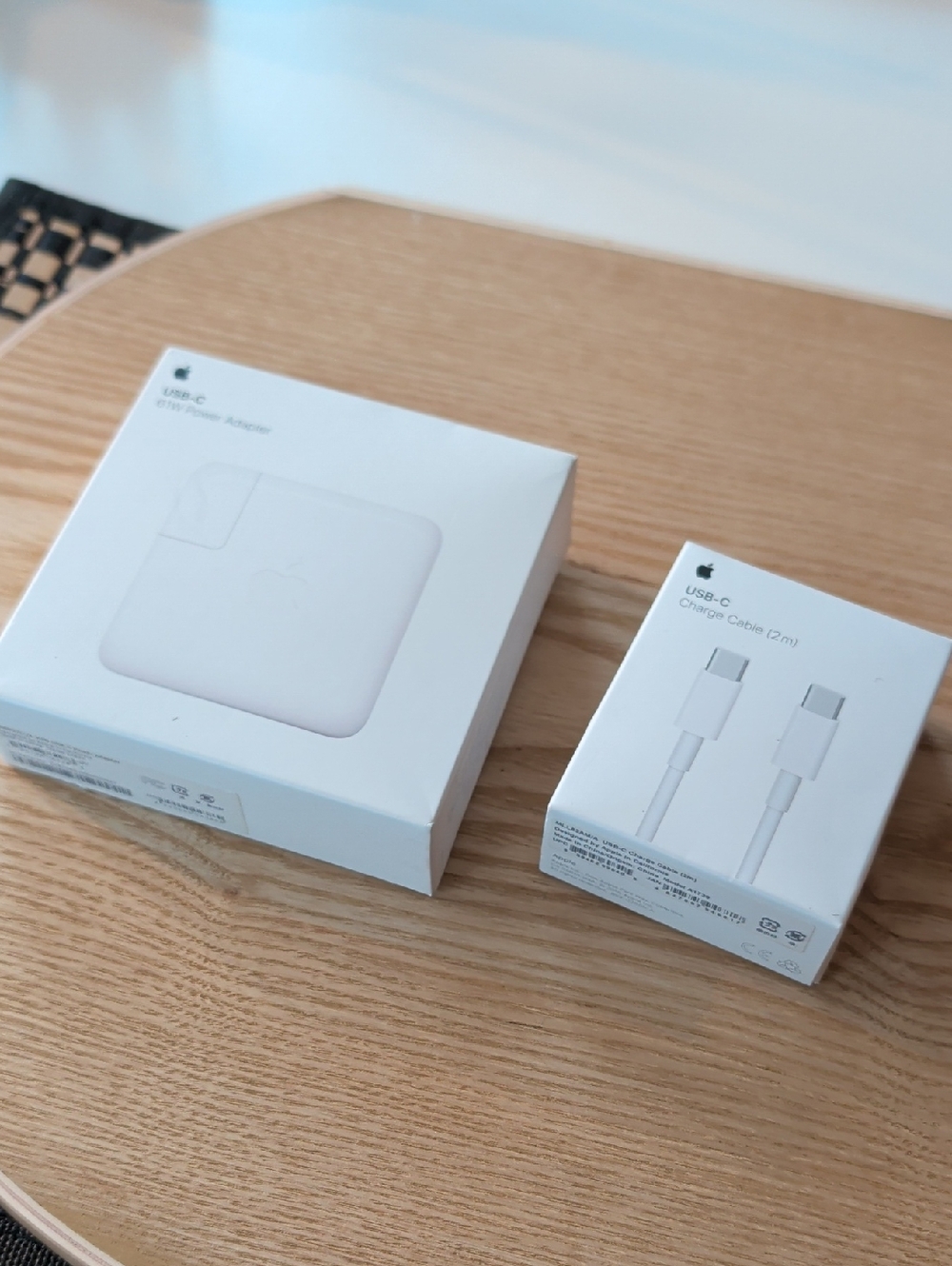 Apple White USB-C 61W Power Adapter with White USB-C Charge Cable